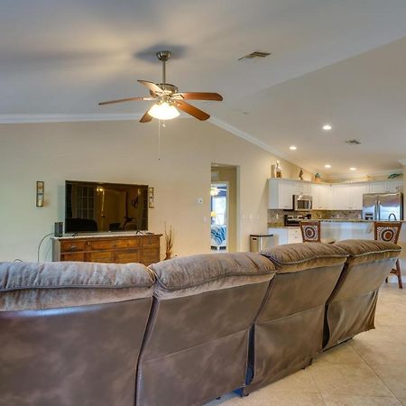 Family-Friendly Home About 10 Mi To Dtwn Cape Coral Kültér fotó